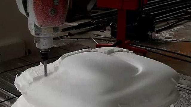 5 Axis CNC Machine for 3D Foam Cutting and Carving